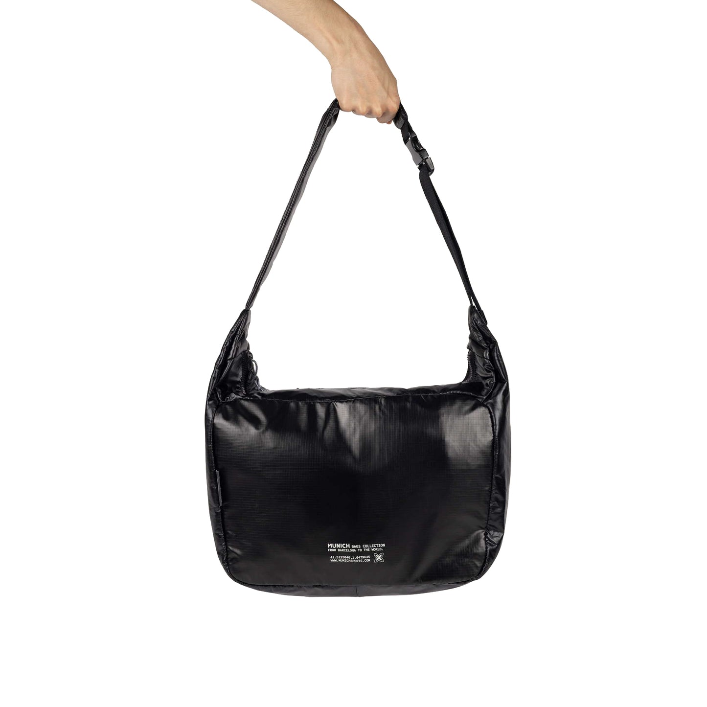 Munich Deep Recycled Hobo Black 7113590