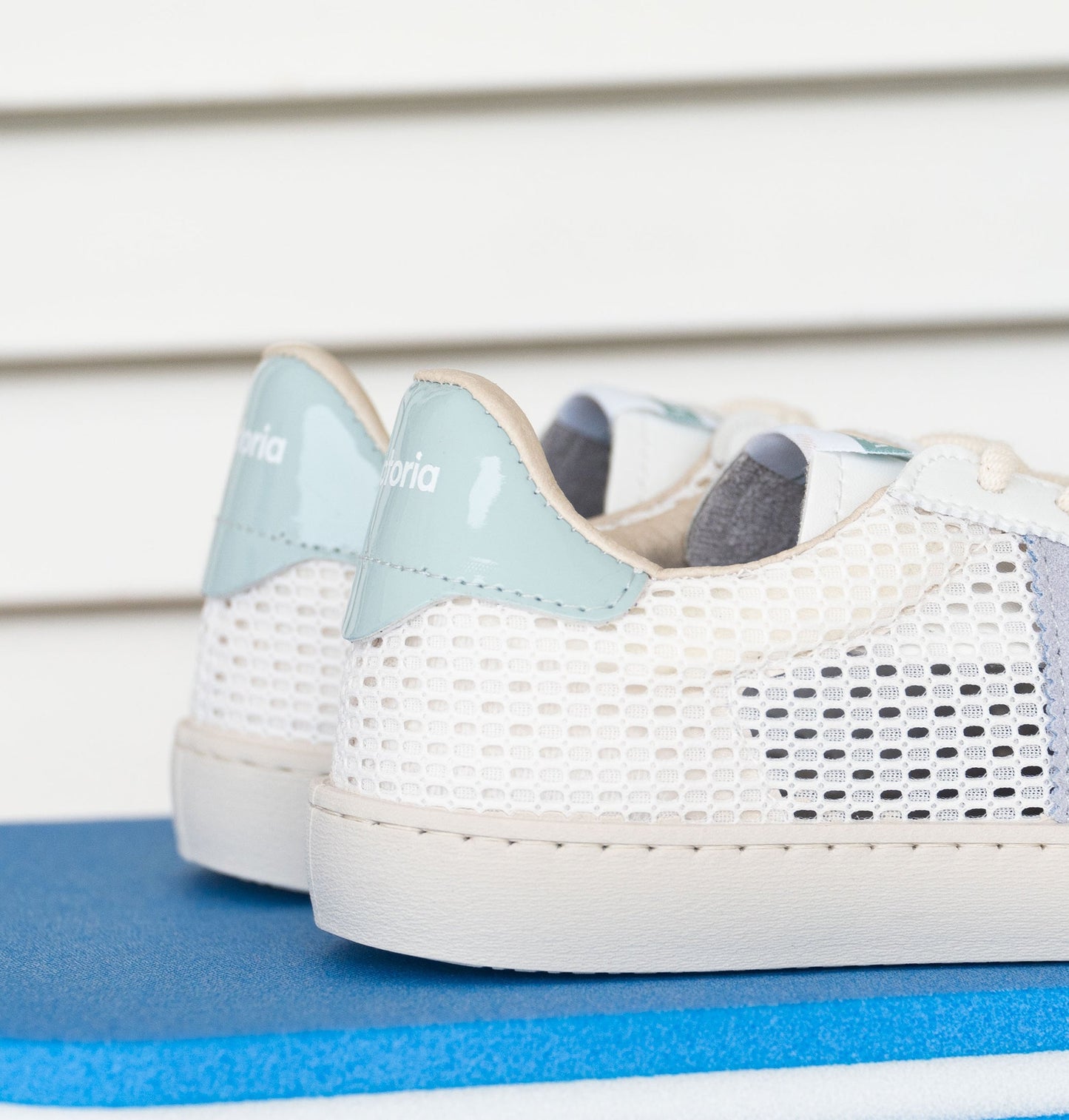 Victoria Berlin Open Grille &amp; Grey Suede