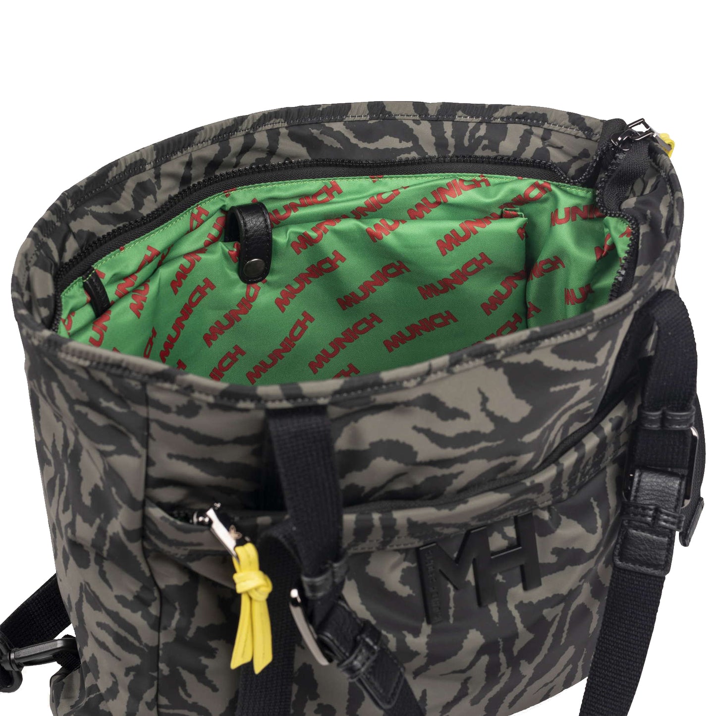 Munich Zone Shopper Backpack Print Tiger Khaki 7113534