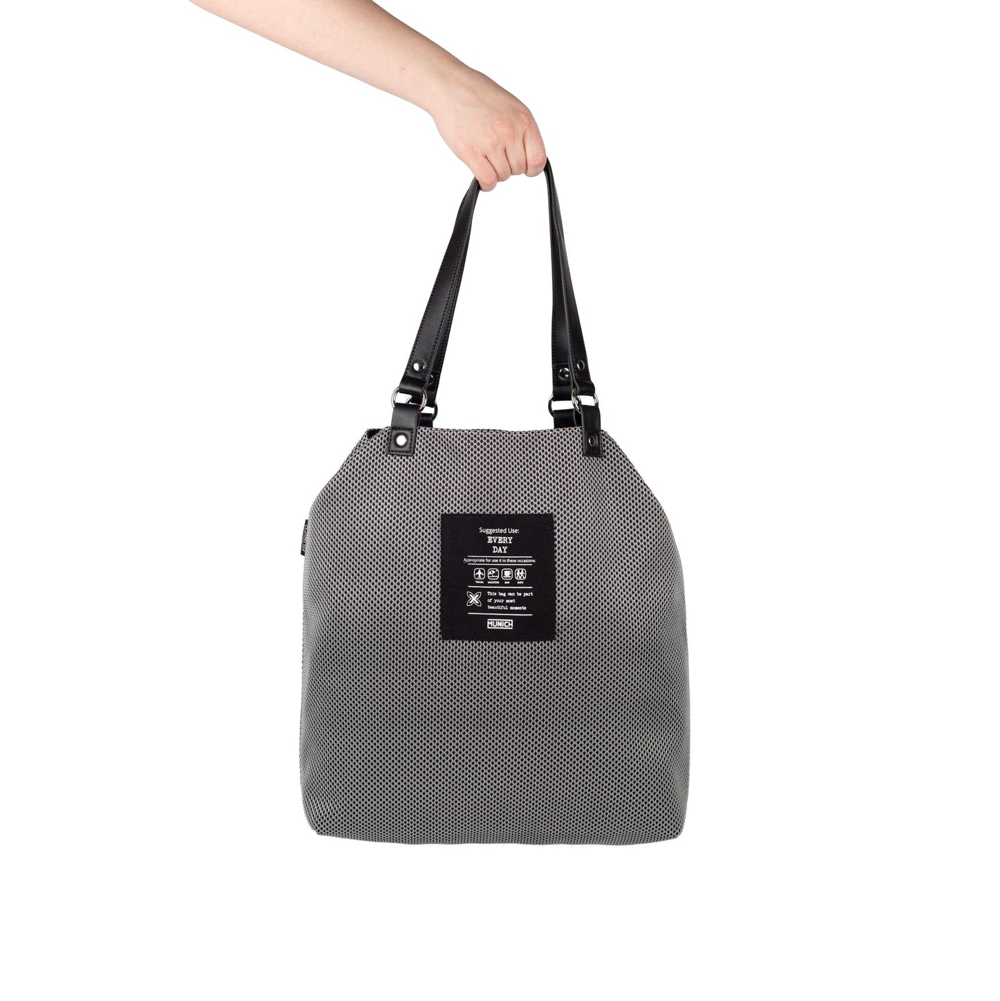 Munich Gogo Spin Reversible Tote Bag Black/White 7113552