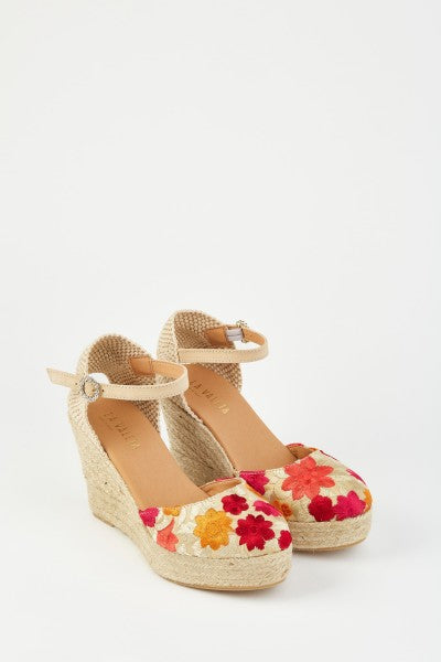 La Valeta Camelia Beige
