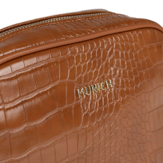 Munich 7113421 Block Croco Fw25 Crossbody Camera Brown