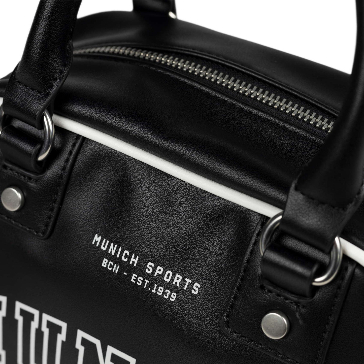 Munich 7113298 Court Bowling Black