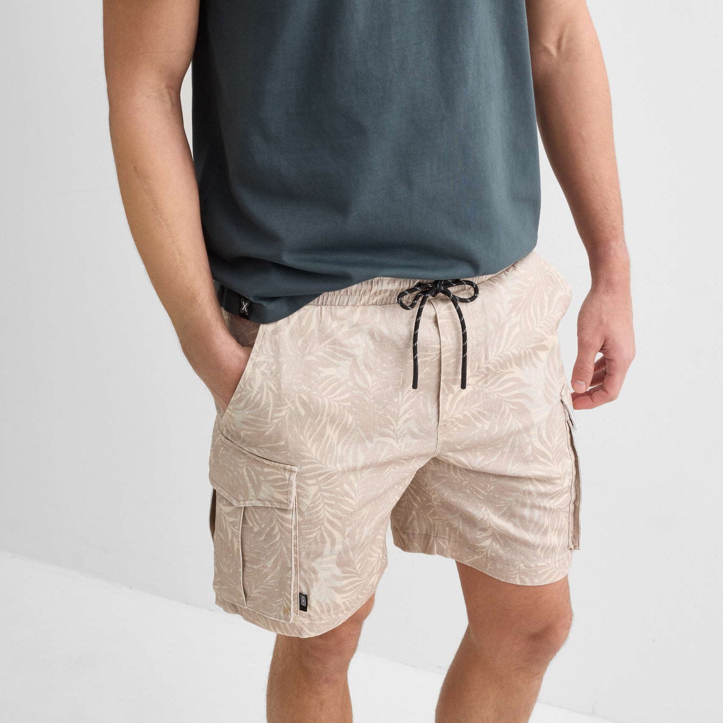 Munich Bermuda Tropic Lifestyle 2507457 Chameau